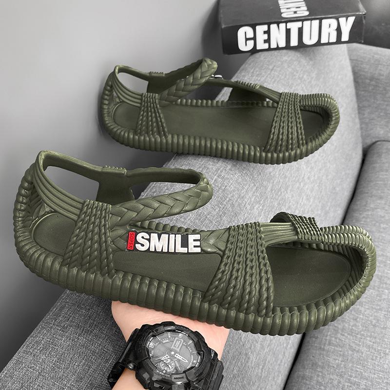 2025 summer couple retro EVA straw shoes men's breathable beach sandals casual non-slip wading cold slippers