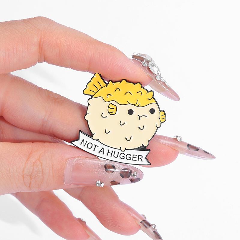 Hedgehog Cactus Not A Hugger Enamel Pins Cute Cartoon Thorny Animals Frog Brooch Backpack Lapel Badge Gift for Friends Wholesale