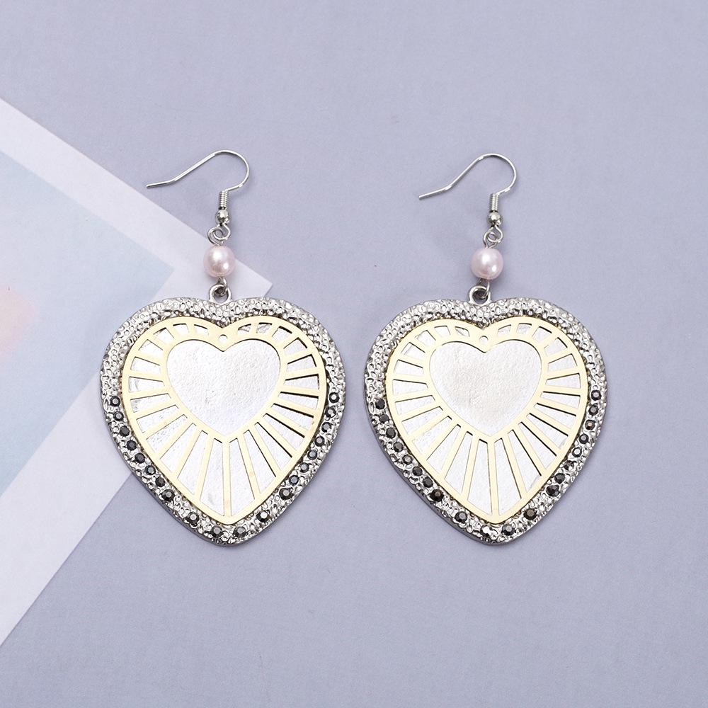 

Two-Tone Electroplated Heart Earrings: Alloy, Retro Design for Women – Perfect Christmas Jewelry Piece