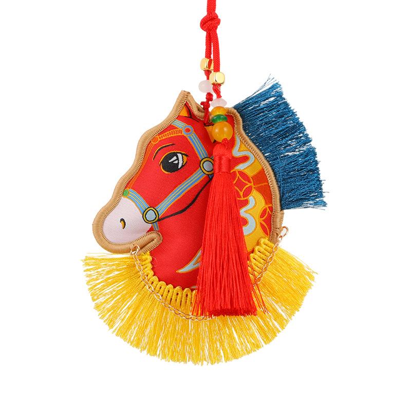 3D Horse Head Embroidery Pendant Keychain: Year of the Horse Cultural Ornament
