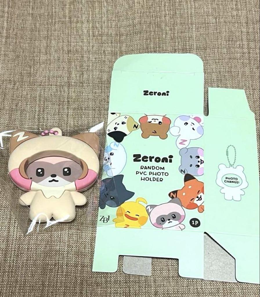 [USED] Zebewan Zeroni Popup Random Photo Holder Zhang Hao Hanini