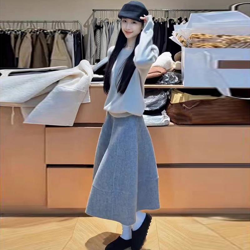 

Korean Style Maternity Round Neck Pullover Sweater & Versatile Skirt Set for Autumn/Winter 2025 M