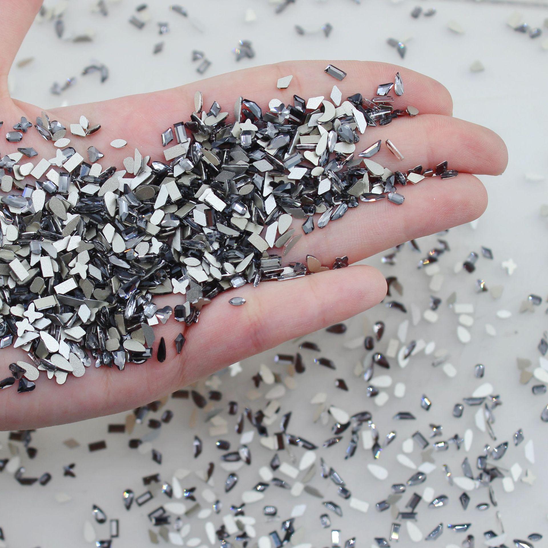 

Yiwu Nail Art Diamond Mixed Mini Small Nail Art Flat Bottom Special-Shaped Diamond Mixed K9 Champagne Nail Art Jewelry 100pcs/bag