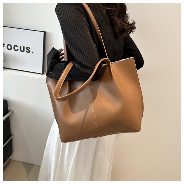 Bag Large Capacity Women's 2025 Spring Popular New Trendy Fashion Versatile Portable Messenger Bag Casual Tote Big Bag
