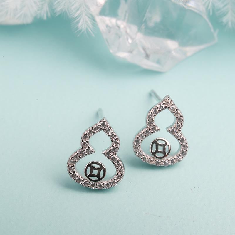 Diamond-encrusted Hollow Copper Coin Small Gourd Earrings Simple Women's Small and Exquisite Cold Style Retro Temperament Design