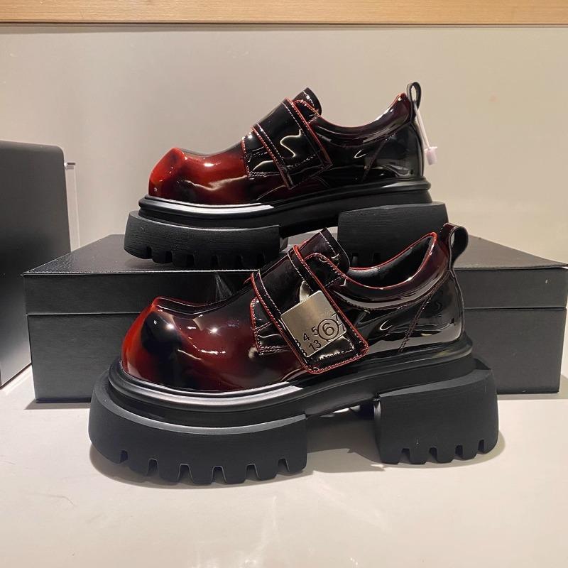 Fashion Thick Heels Loafers Women's Fashion Round Head Deep Mouth Metal Buckle Waterproof Platform Non-slip Wear-resistant Single Shoes