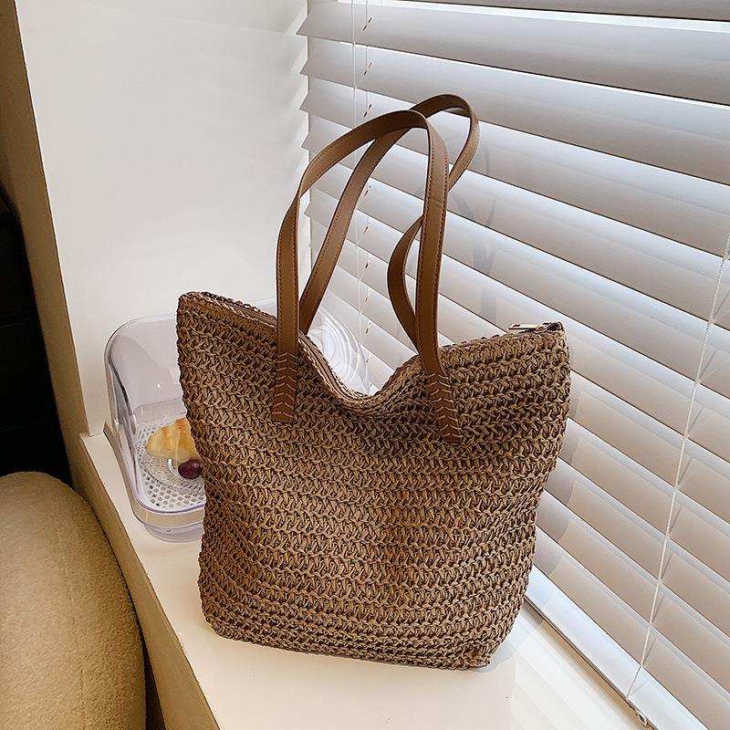 Summer Woven Bags Women's New Seaside Vacation Large-capacity Straw Woven Bags Versatile Commuter Tote Bags