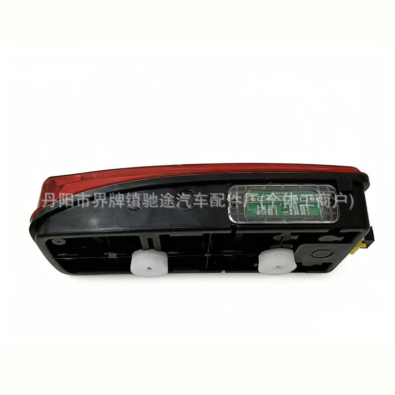 DAF Truck LED Integrated Rear Tail Light for European Heavy-Duty Truck (1981862, OE1981864)