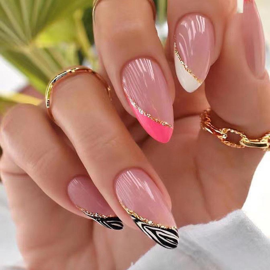 

WM-41 Red & White Striped Wearable Nail Art Stickers - 24 False Fingernail Tips Glue Type