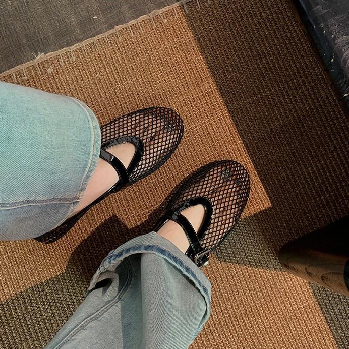 Sheepskin version~ Leather hollow mesh sandals women's summer one-word buckle with round head flat bottom shallow mouth Mary Jane single shoes