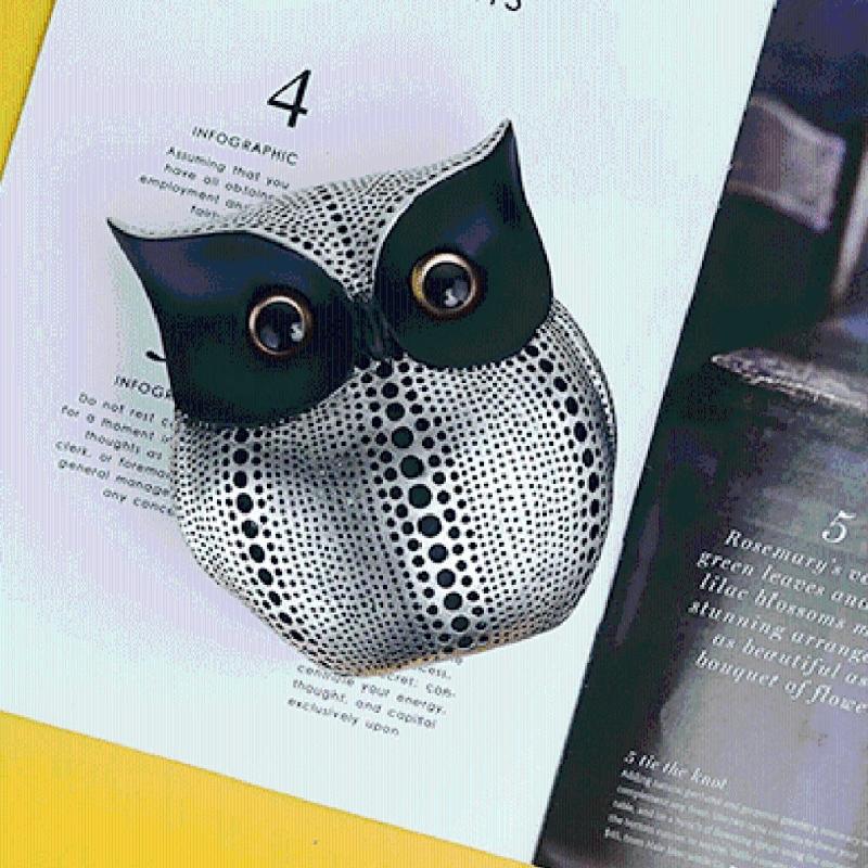 Dots Owl Statue Decorative Figurine Ornament for Home Office Resins Crafts Animal Sculpture for Book Shelf and TV Stand