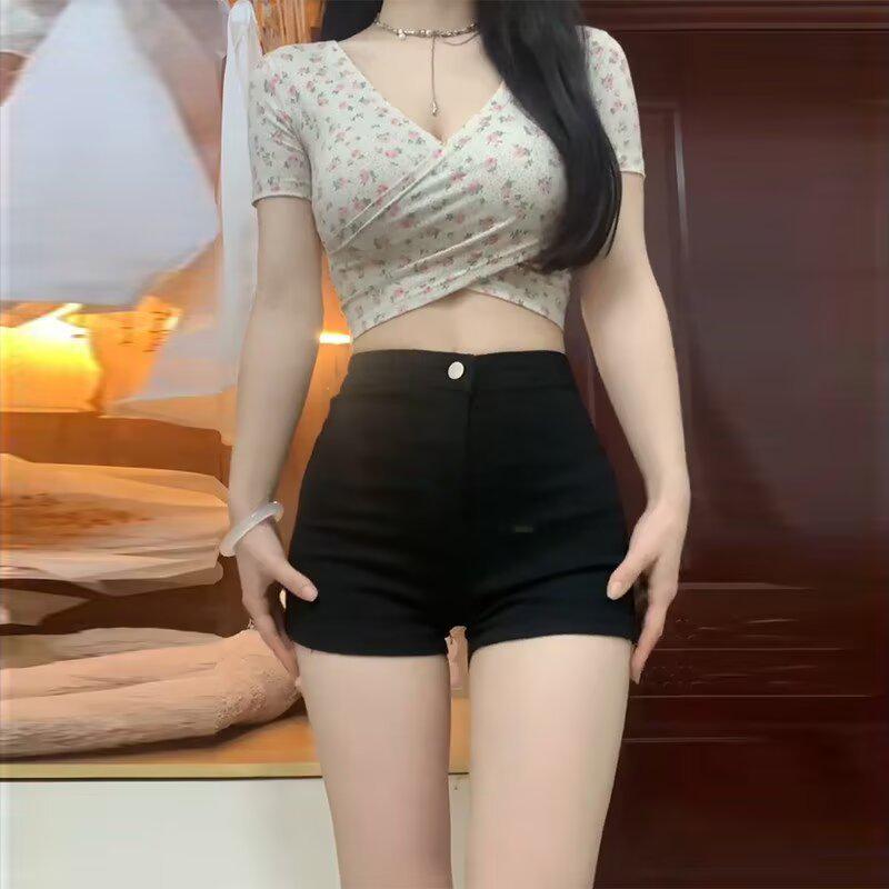 Dámské Černé Džínové Horké Šortky s Vysokým Pasem do Áčka - Americký Styl Letní Zeštíhlující Šortky Obepínající Boky