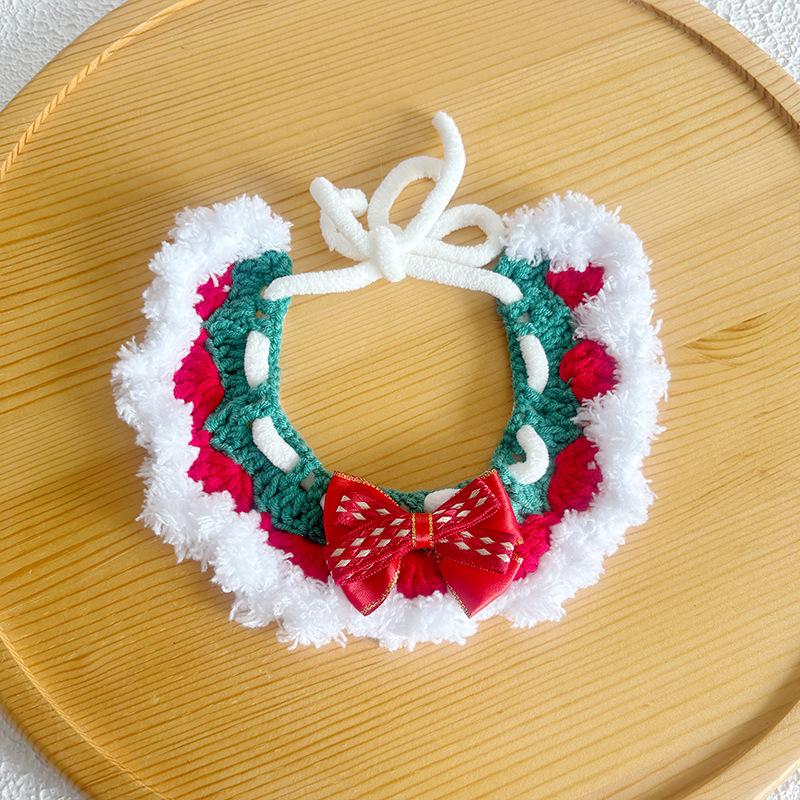 Knitted Christmas Scarf for Dogs & Cats - Cute Red & Green Pet Bib