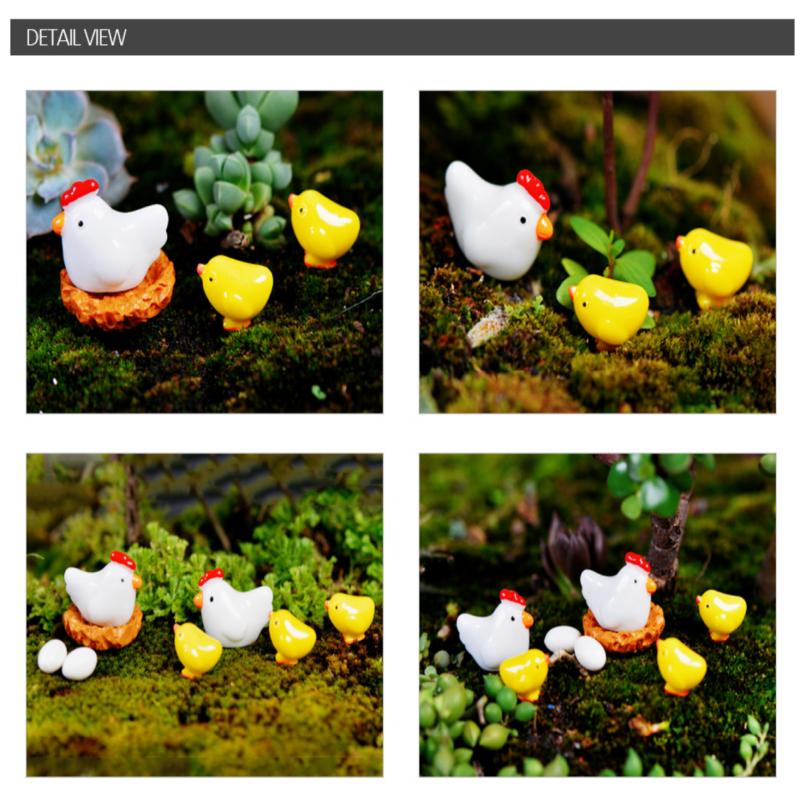 Terrarium Chicken Family Figure