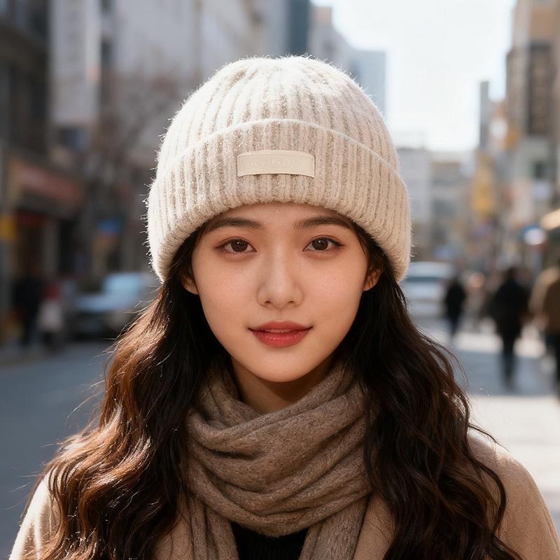 

Knitted hat for women, warm in autumn and winter, cold-proof ear protection, cold hat for Korean version, versatile wool hat for men traveling M（56-58cm）