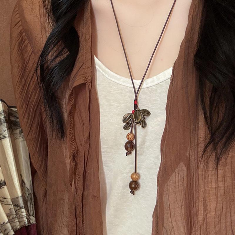 Ethnic Style Wooden & Metal Leaf Pendant Rope Necklace for Women - Unique Retro Accessory