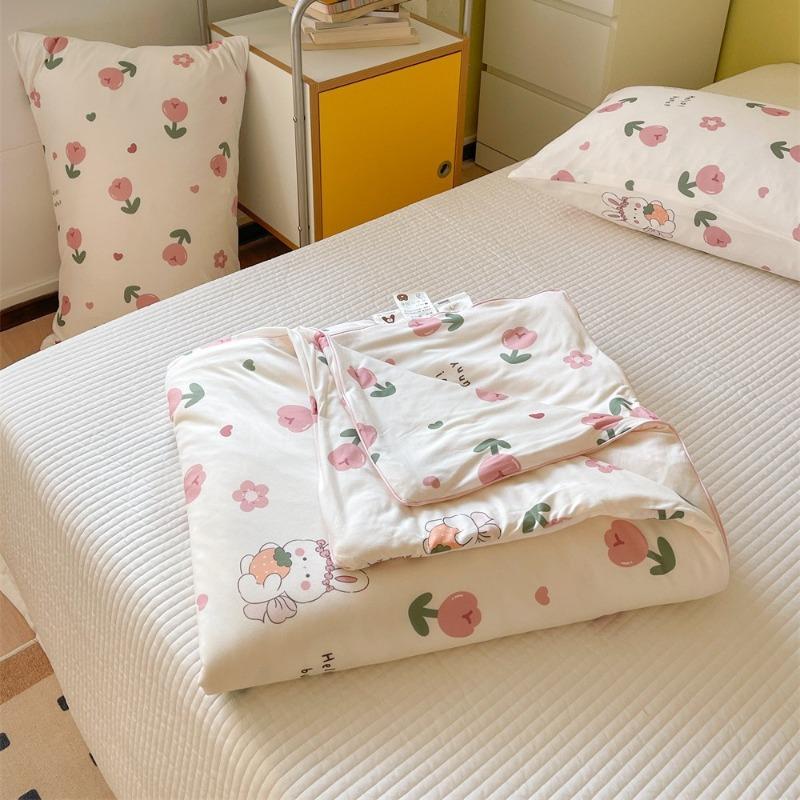 Lightweight Knitted Comforter Cute Cartoon Pattern Skin Friendly Thin Summer Quilt Air Conditioner Duvet for Home