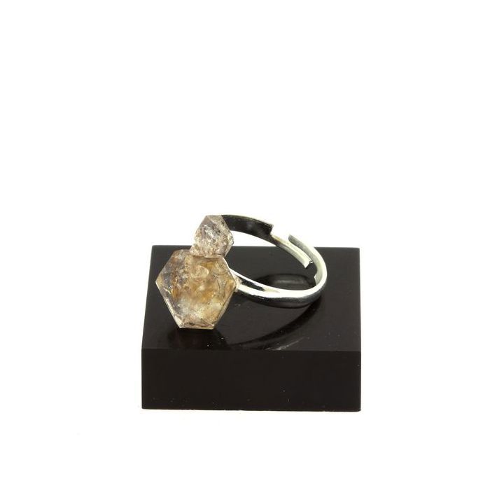 Pierres et Minéraux. Bague Quartz pétrole brut plaqué argent. 13.30 ct. Taille réglable.
