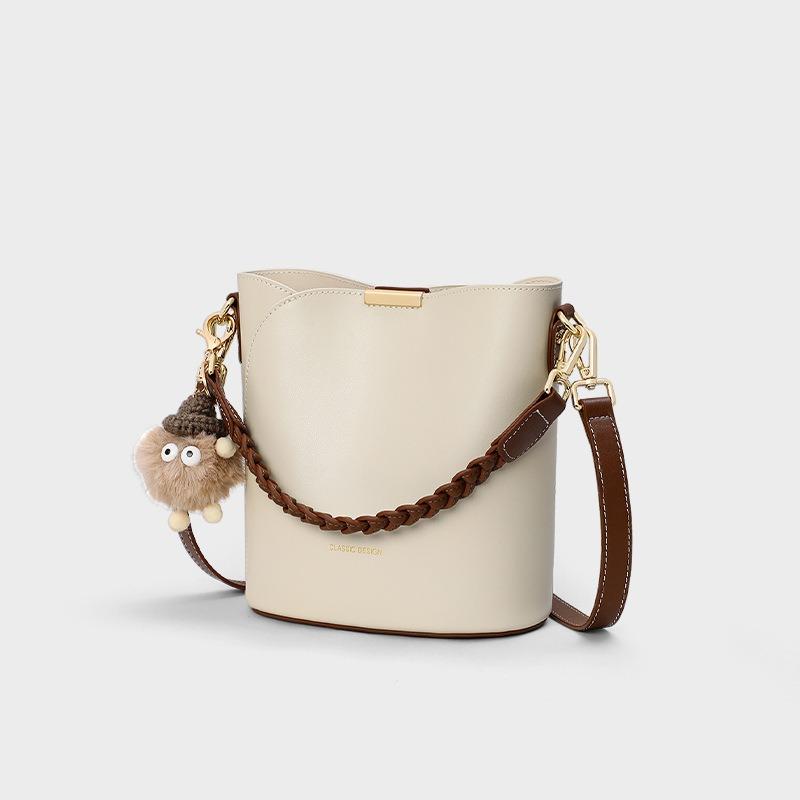 Bucket Bag New Summer Fashion Versatile Women's Bag Crossbody Bag Premium Commuter Shoulder Handbag
