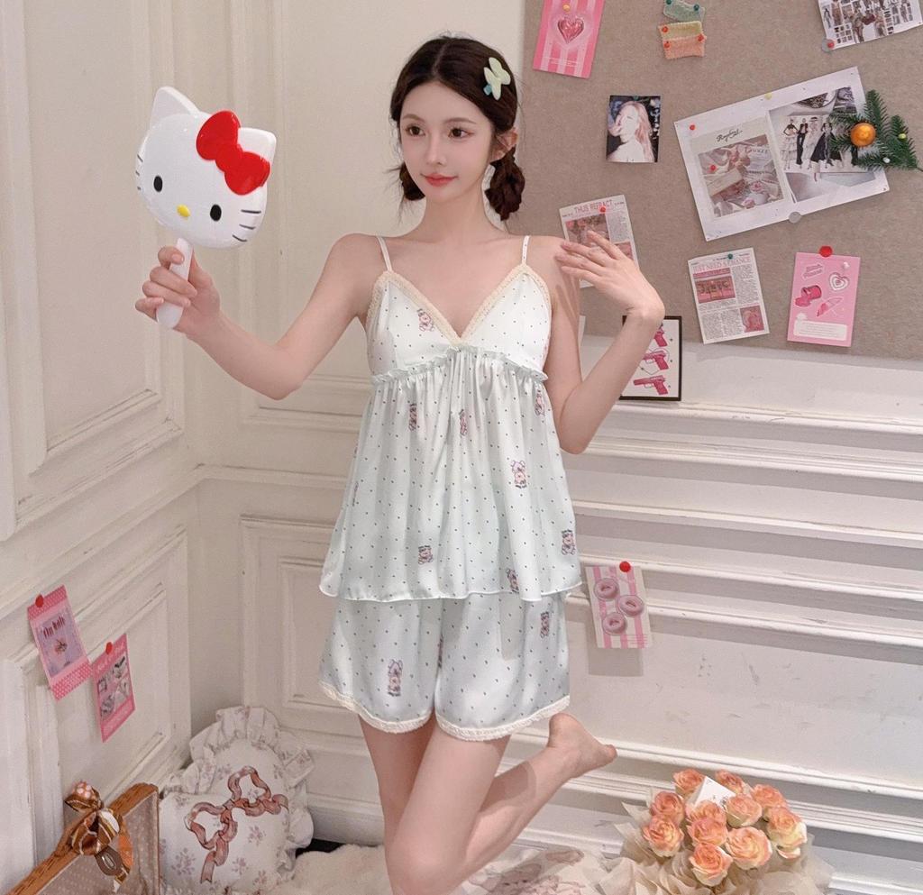 Summer new sweet pure lace floral suspender shorts pajamas ins girl cute loungewear with chest pad