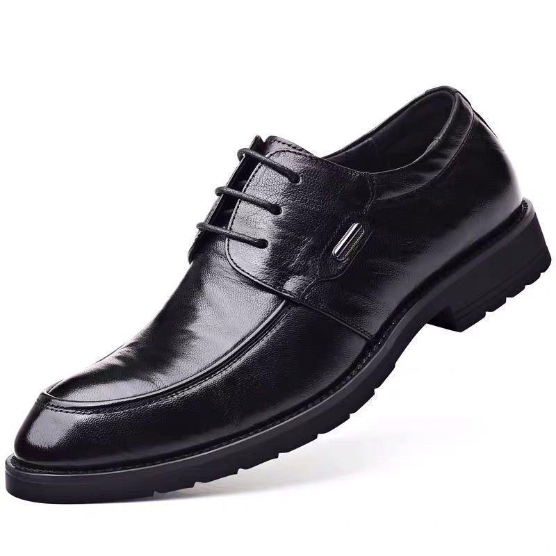 

Мужские туфли из мягкой кожи, легкие, дышащие, формальные, офисные, 2025: Трендовая, Универсальная Британская Деловая Обувь 41 (Equivalent to Sneaker 42)