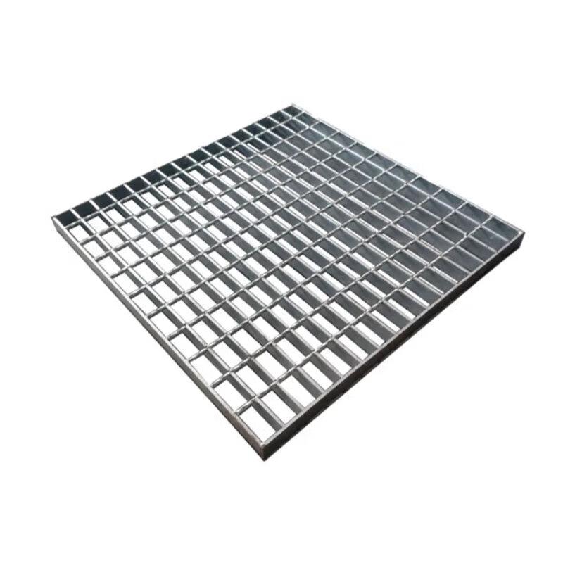 Žárově zinkovaný ocelový rošt