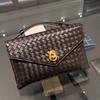 Nouveau Sac à Main Tissé en Cuir Véritable 2025 pour Femmes, Sac Bandoulière Mode Décontracté, Sac Messager pour le Travail, Petit Sac Carré