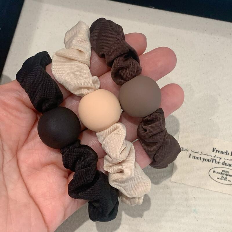 Premium Mattes Minimalistisches Dünndarm Scrunchie: Haltbarer elastischer Haargummi für Damen-Pferdeschwänze