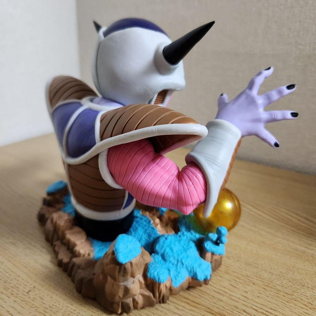 [USED] Dragon Ball Frieza figure