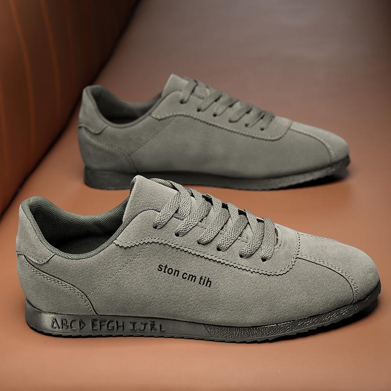 

Retro Suede Leather Shoes for Men Summer 2025 New Outdoor Lightweight Men s Loafers British Peas Shoes Men s Moccasins Tenis Mas 39 серый
