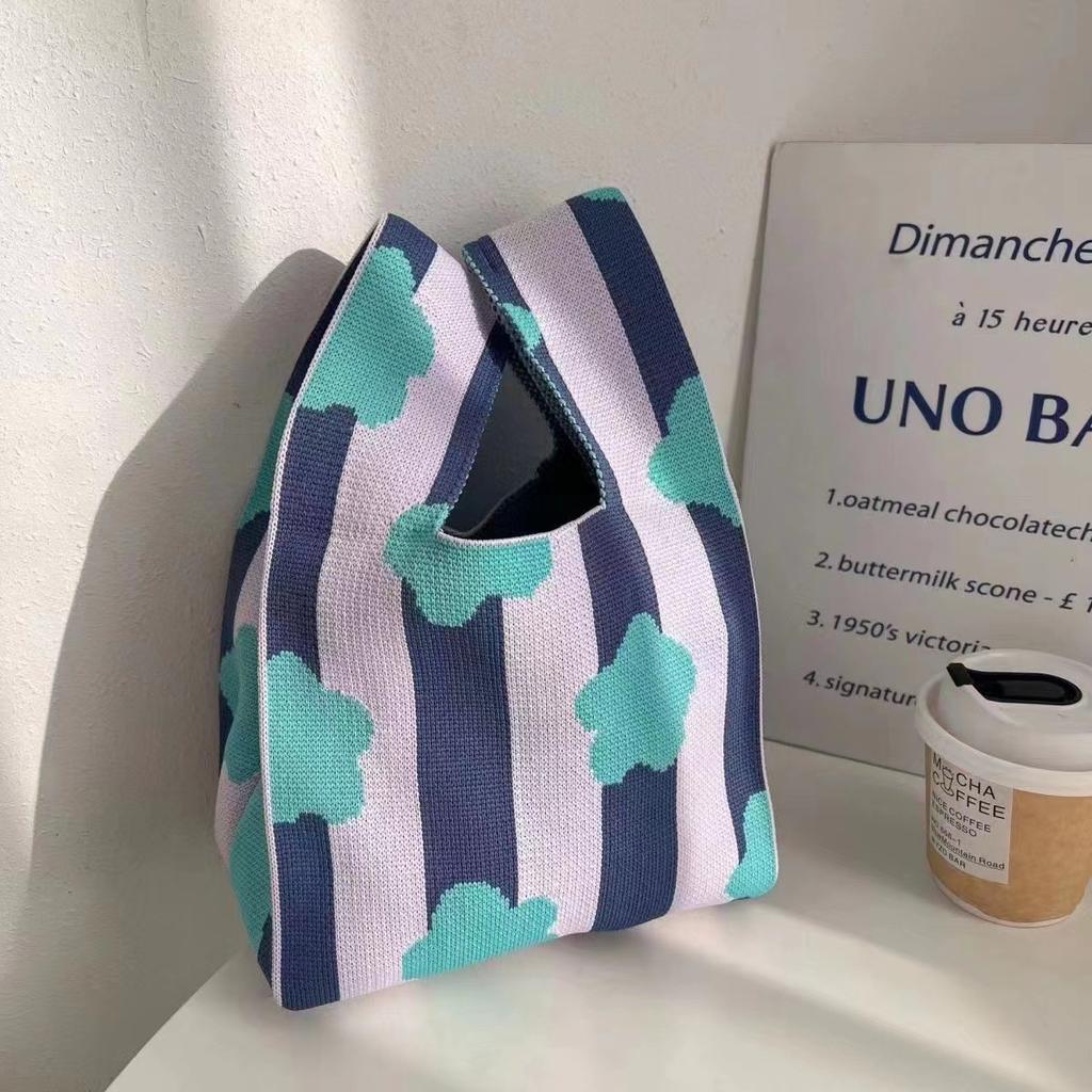Women's Knot Wrist Bag Handmade Knitted Bag Portable Mini Striped Tote Bucket Phone Bags Large Capacity Autumn Winter Handbags