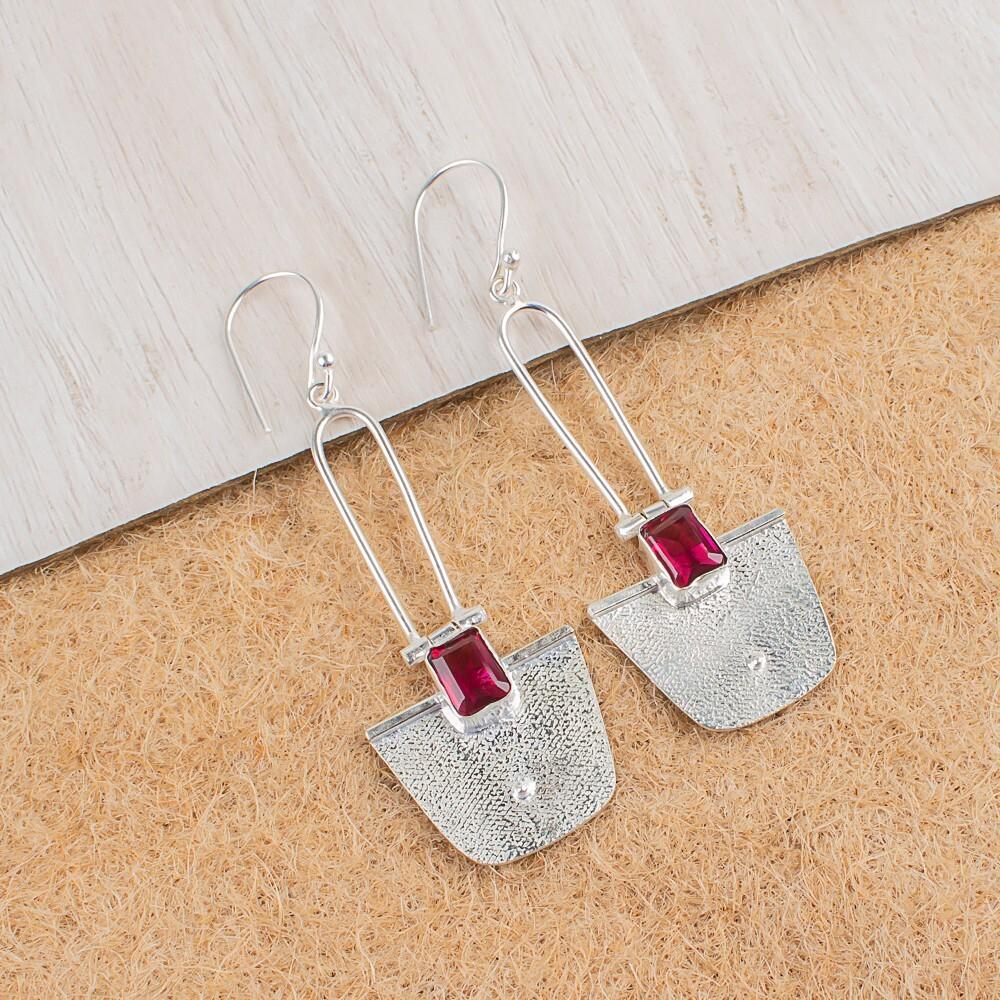 

Драгоценный камень Розовый Турмалин 925 Стерлинговое серебро Ювелирные изделия ручной работы Серьги 2,2 EE-68-9