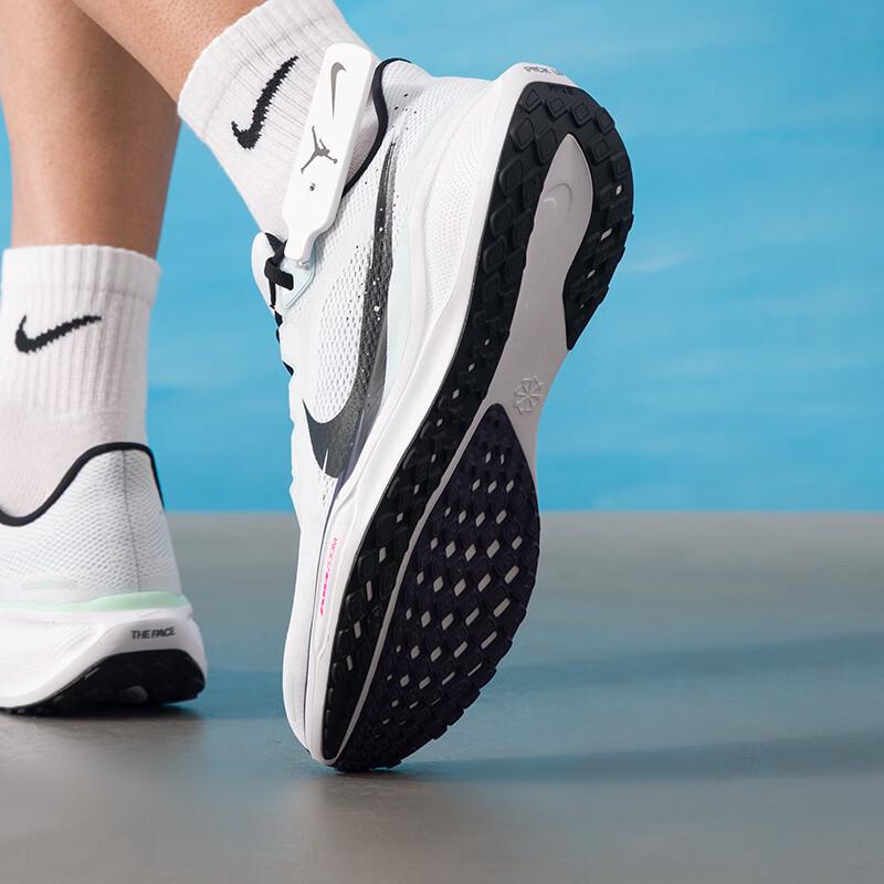 Nike Men's Road Running Shoes