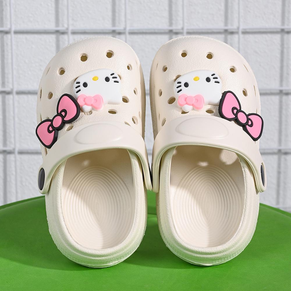 

Lovely Sanrio Garden Clogs Girls Slippers Hello Kitty Pattern Summer Light Outdoor Slippers for Children Beach Pool Shoes 23