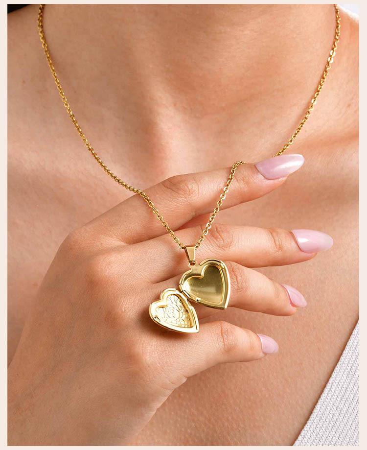 Personalized Photo Heart Pendants Necklace for Women, Vintage Flower Openable Frame Engraved Picture Locket Necklace