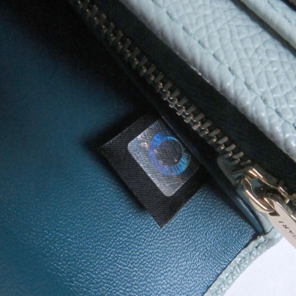 Pristine BVLGARI Purse Bvlgari Bvlgari Large Wallet Light blue gold Used