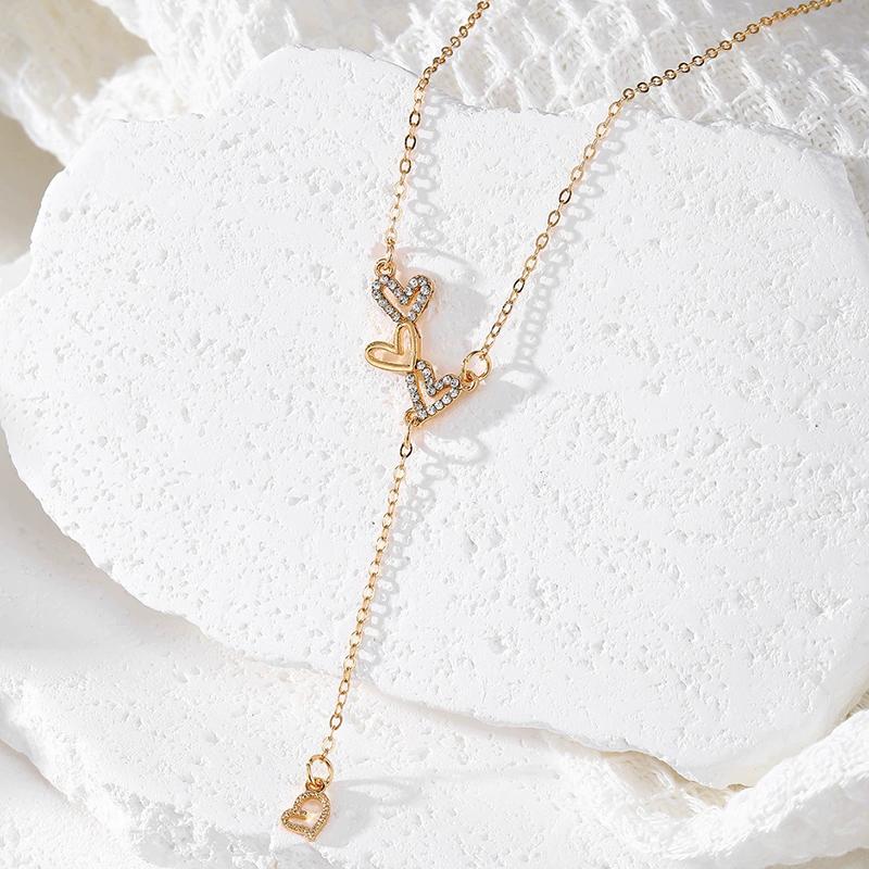 Minimalist Zircon Heart-Shaped Pendant Necklace for Women Thin Chain Hollow Love Personalized Fashionable Women's Necklace
