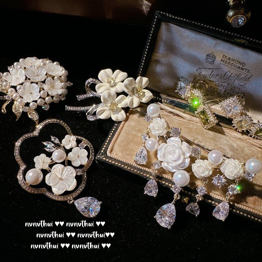 Mermaid Tears Cream Rose Gem Brooch, Monet Garden, 18K Gold Plated, Fritillary Flower Water Drop Zircon Brooch