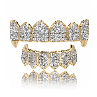 Hip Hop Iced Out Micro Pave CZ Dientes Grillz Juego Superior e Inferior Oro de 18k Cristal Dientes Parrillas Joyería Hip Hop para Hombres