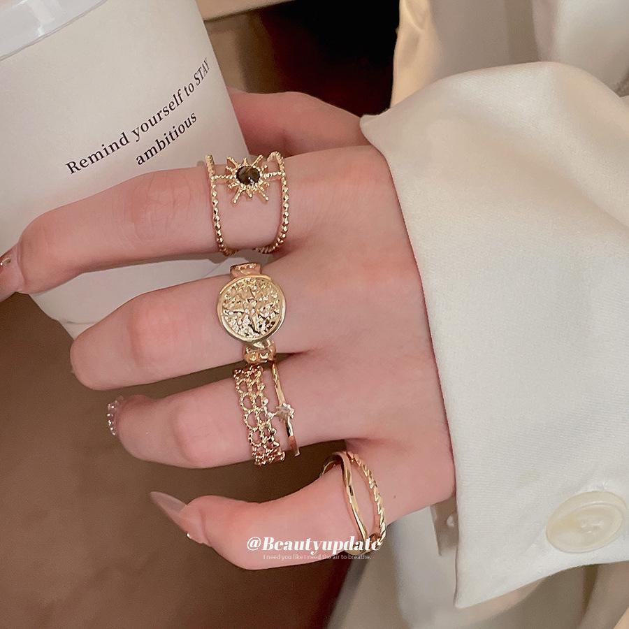 Four-Piece Geometric Star Open Metal Ring Set - Retro High-End Index Finger Jewelry