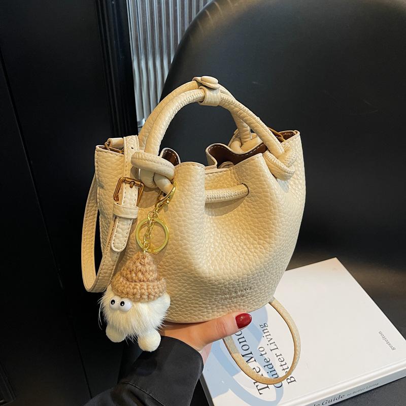 Handbag Fashion Versatile Work Commuter Bag Women's New Messenger Bag