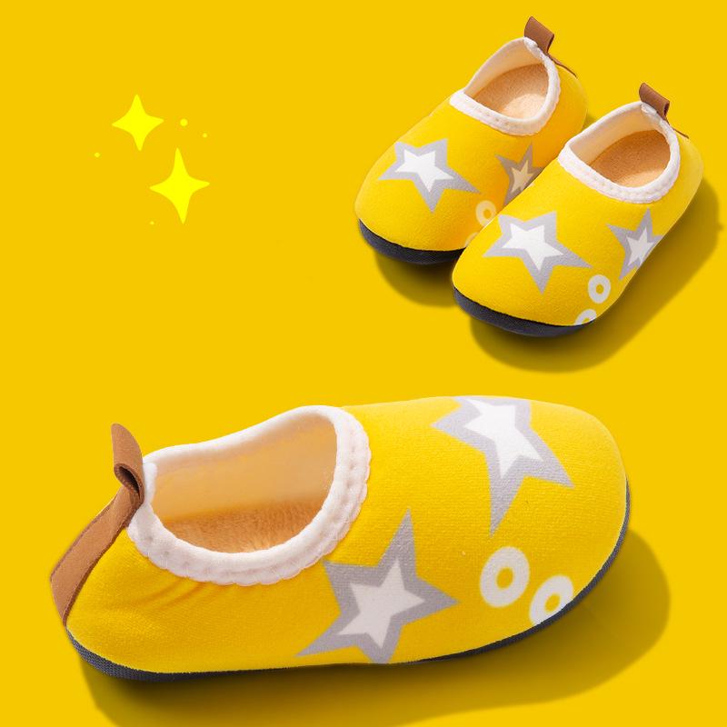 Kids' Non-Slip Velvet-Lined Cotton Slippers – Soft Sole Warm Shoes for Boys & Girls.
