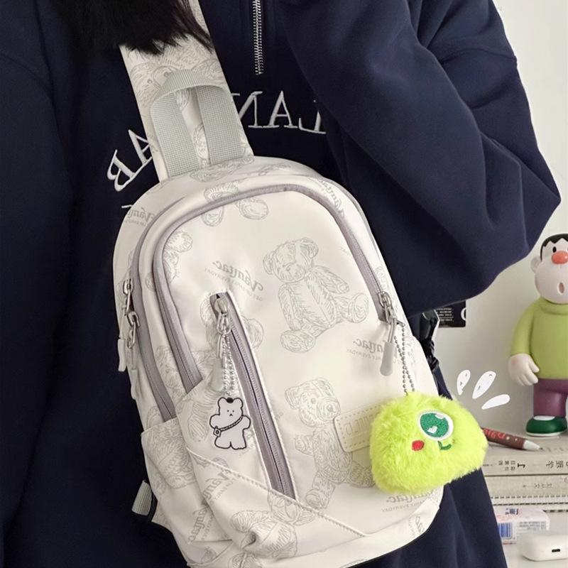 

Bag 2025 new breast bag cute bear student shoulder messenger bag casual super fire messenger fanny bag luggage бежевый