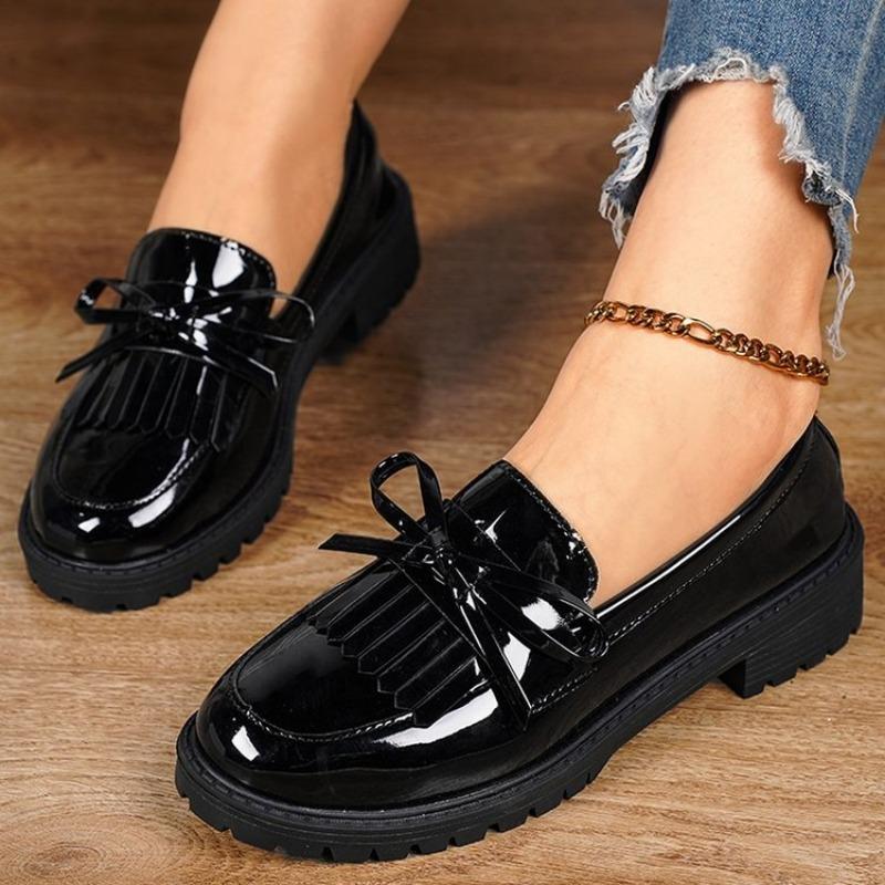 Spring and autumn new patent leather glossy bow medium heel retro fashion casual women's shoes