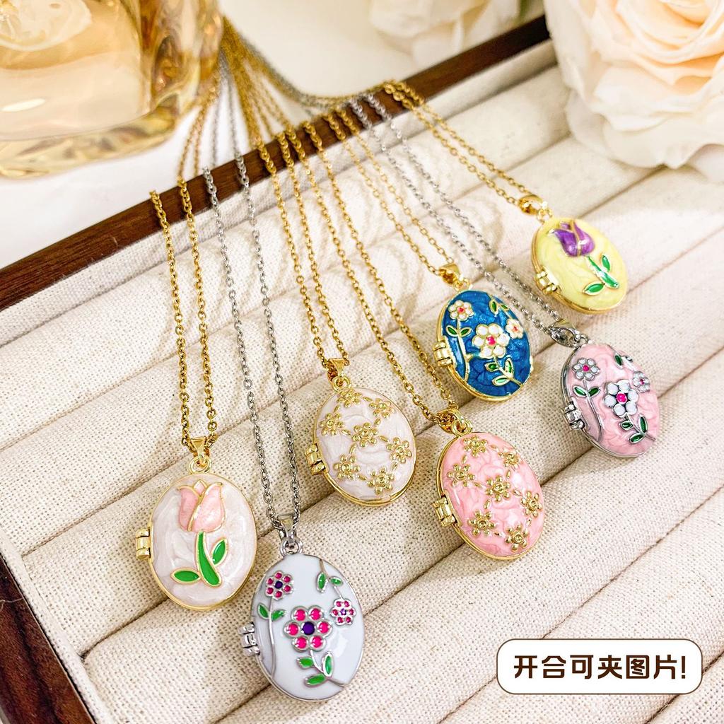Vintage Enamel Photo Locket Pendant Necklace for Women Minimalist Luxurious Non-Fading Titanium Steel Jewelry Accessoryry