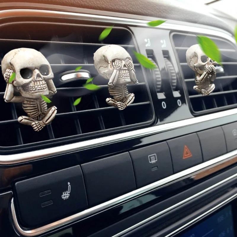 Kreativer Knochenschädel Diffusor Auto Dekoration Dunkle Magie Parfüm Duft Clip Auto Lüftungsschlitz Lufterfrischer Duft 3 Aromatherapie Tabletten