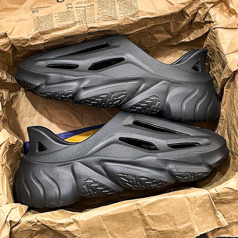 Pantoufles d'été tendance pour hommes, chaussures de plage légères EVA à fond souple, adaptées à l'intérieur et à l'extérieur, nouvelle collection