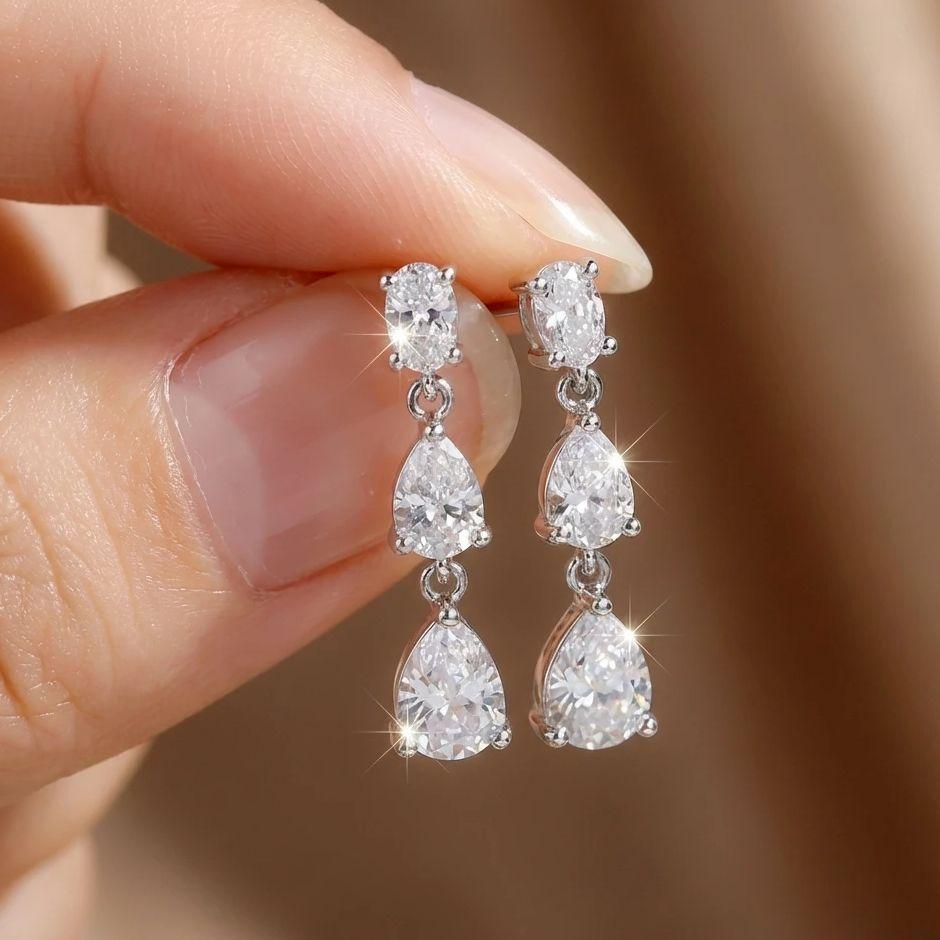 Exquisite Crystal Waterdrop Cubic Zirconia Earrings for Women Silver Color Inlaid Zircon Dangle Earrings Party Versatile Jewelry