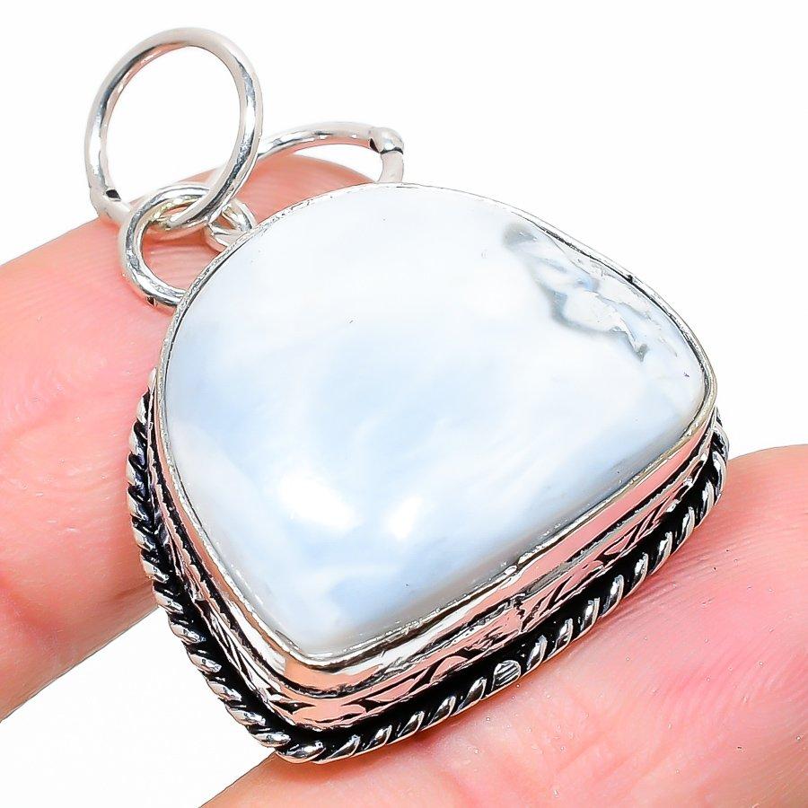 

Natural Howlite Jasper Gemstone 925 Sterling Silver Gift Pendant 1.50 P8V21
