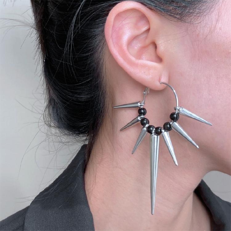 Gothic Inspired Hoop Earrings Star/Thorns Rivet Ear Buckles Fashion Ear Accessories for Theme Gatherings and Event